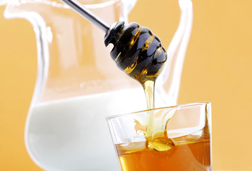 Làm đẹp bằng mật ong với sữa tươi tinh dầu ôliu