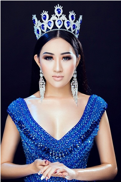 Hoa hậu Huỳnh Thuý Anh đẹp lạ với cách trang điểm tông đồng 