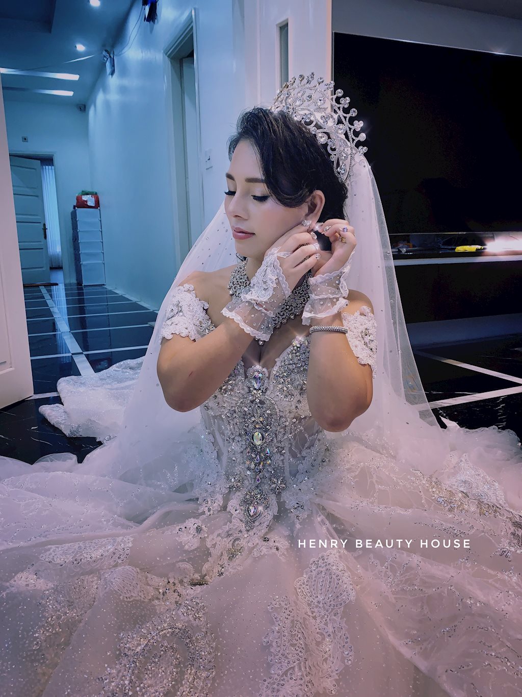 Bàn tay tạo nên vẻ đẹp của cô dâu chi 4 tỷ ở Thái Nguyên