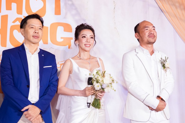 Thu Trang xinh đẹp diện váy cưới lần 2 .... giới thiệu phim mới