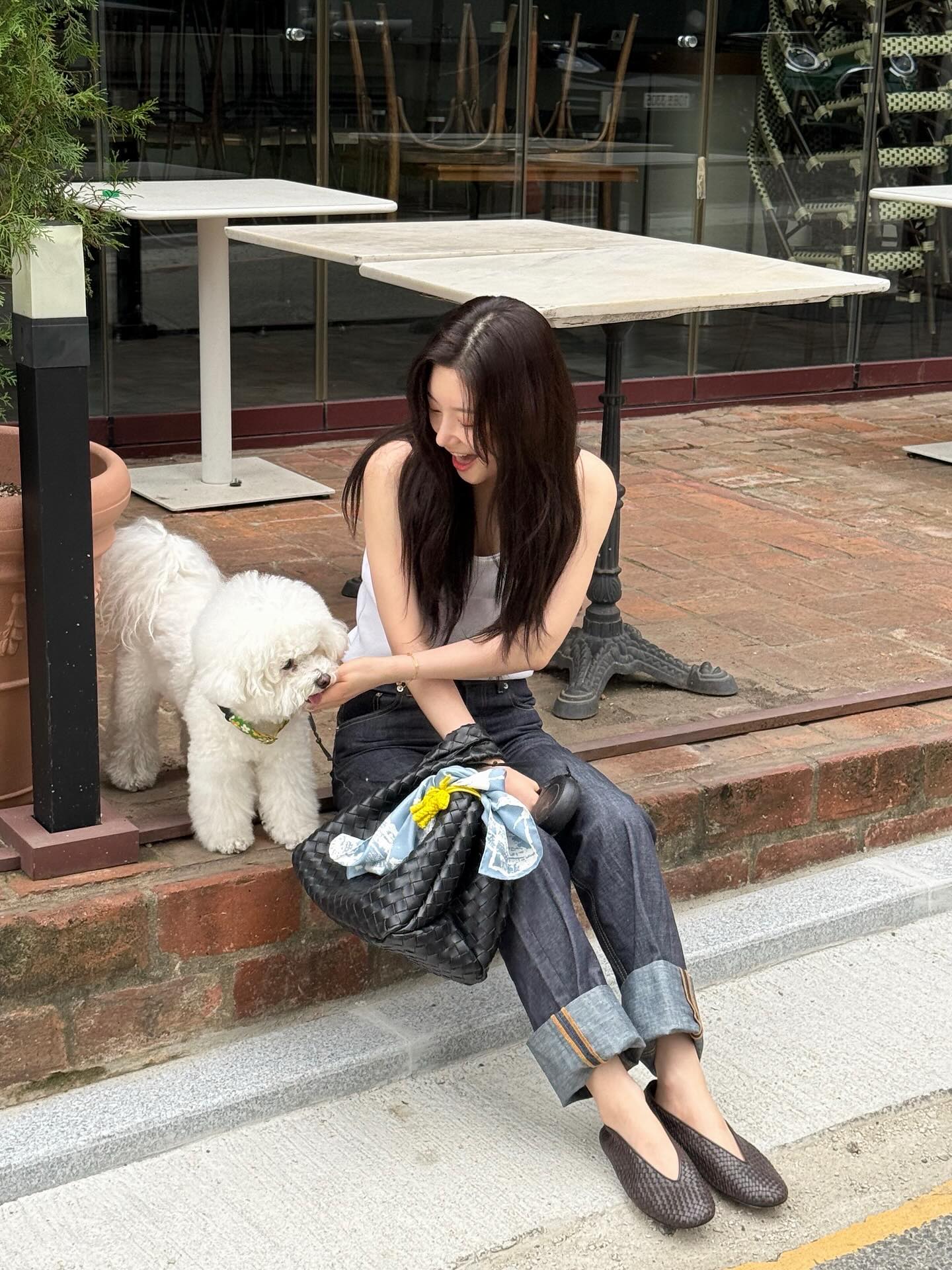 Guu thời trang cuốn hút của nữ chính phim Hàn hot nhất 2025
