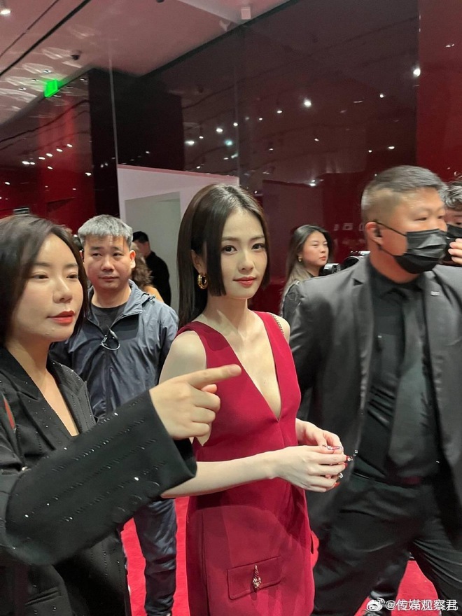 Bạch Lộc, Chi Pu khi cùng diện thời trang của Gucci