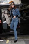 Kiểu quần jeans siêu tôn dáng được Selena Gomez ưa diện