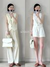 Hô biến trang phục công sở thành đồ du lịch siêu xinh
