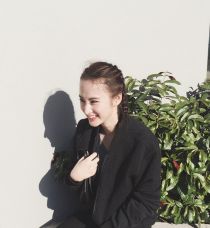 Tết tóc hai bím xinh như Phương Trinh