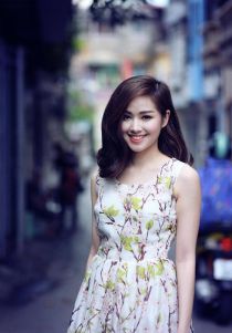 Tóc uốn xoăn đẹp như Tâm Tít