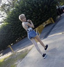 Tự tin diện thời trang áo tắm ra đường!