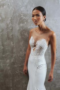 Siêu mẫu Bằng Lăng lạnh lùng trở lại, khoe da nâu quyến rũ hút hồn