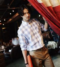 3 Kiểu áo sơ mi nam có cổ họa tiết cho chàng thích điệu đà