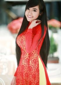 Những kiểu tóc nữ phù hợp với bạn gái mặc áo dài duyên dáng