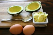 5 loại mặt nạ rẻ bèo từ quả bơ cho tóc luôn mềm mượt mùa hanh khô