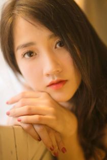 ‘Hot girl trà sữa’ tung bộ ảnh gợi cảm