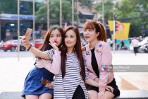 Mẹ Việt 4 lần lên xe hoa, 40 tuổi, 2 con như hot girl 