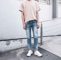 Cách mặc áo thun nam form rộng đúng chuẩn