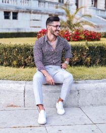 Tips phối áo sơ mi với quần trouser giúp chàng đến công sở độc đáo