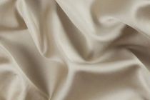 Nguồn gốc, ưu nhược điểm và ứng dụng của vải satin thời trang