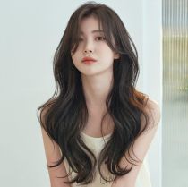 Gội đầu đúng cách để tóc mượt mà không gãy rụng