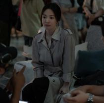 Bí quyết phối đồ trẻ đẹp, sang chảnh như Song Hye Kyo