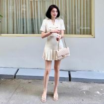 Linh Rin tín đồ của guu thời trang tối giản