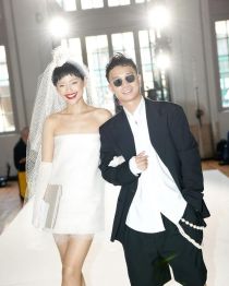 Những cái nhất của ‘cô em trendy’ Khánh Linh trong Fashion Week