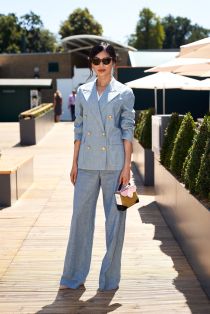 Phong cách thời trang nữ tính, thanh lịch của Gemma Chan