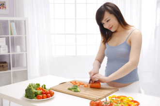 Bà bầu nên ăn thế nào để không tăng cân quá nhiều ?