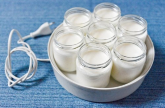 Giữa sữa và sữa chua loại nào giúp giảm cân tốt hơn?