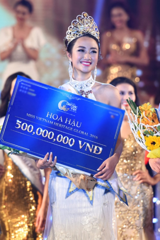 Style đời thường và nhan sắc thực của tân Hoa hậu Bản sắc Việt