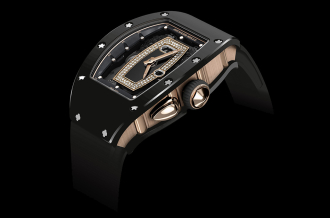 Đồng hồ Richard Mille RM 037 với thiết kế xe đua thanh lịch