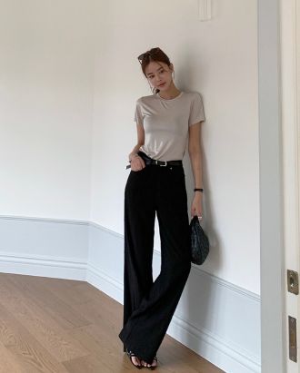 4 công thức diện đồ công sở chuẩn thanh lịch