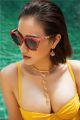 Maya khoe vòng 1 táo bạo với bikini trong bộ ảnh bị ‘dụ dỗ’ chụp