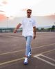 Nổi bần bật khắp phố chỉ với một item quần jeans tự tin