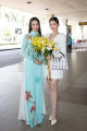 Hoa hậu Hoàn vũ đình đám diện áo dài để lộ nội y kém sang
