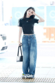 Diện jeans phong cách như nữ thần Han So Hee