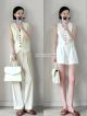 Hô biến trang phục công sở thành đồ du lịch siêu xinh